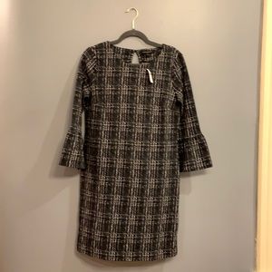 Banana Republic factory dress. Black and white. Size 6.